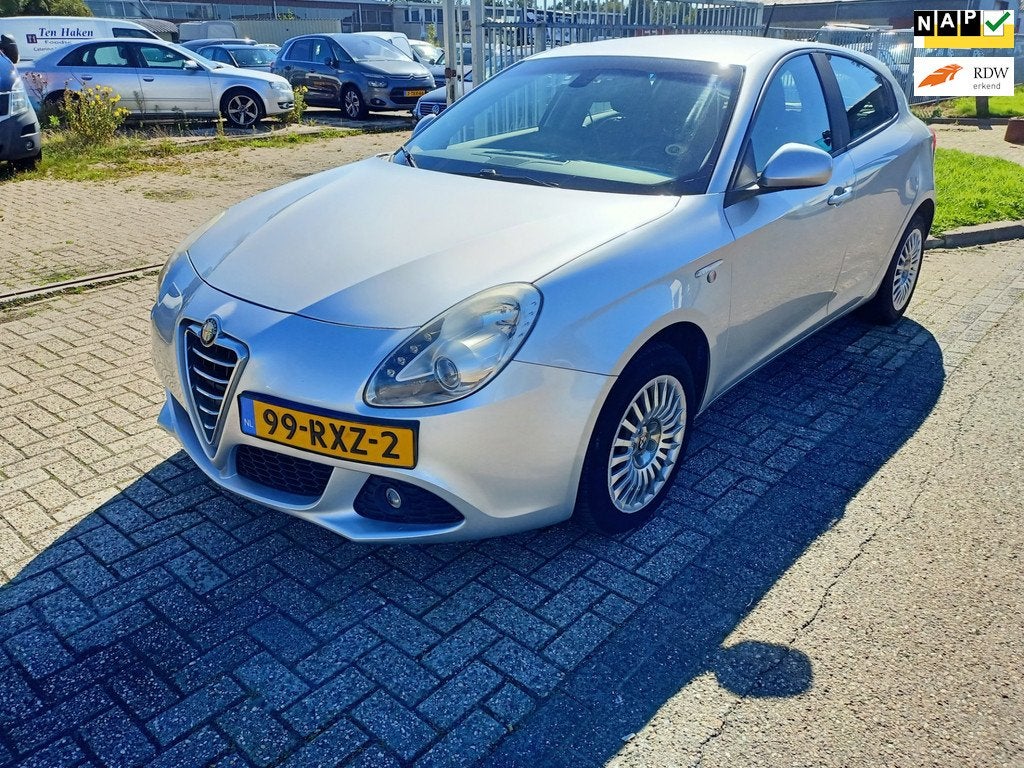 Alfa Romeo Giulietta 1.4 T Progression Clima Bj:2011 NAP!, Auto's, Alfa Romeo, Voorwielaandrijving, Euro 5, Gebruikt, 4 cilinders