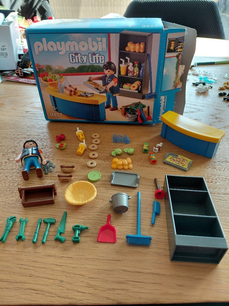 PLAYMOBIL City Life Schoolconciërge met kiosk - 9457, Kinderen en Baby's, Speelgoed | Playmobil, Zo goed als nieuw, Complete set
