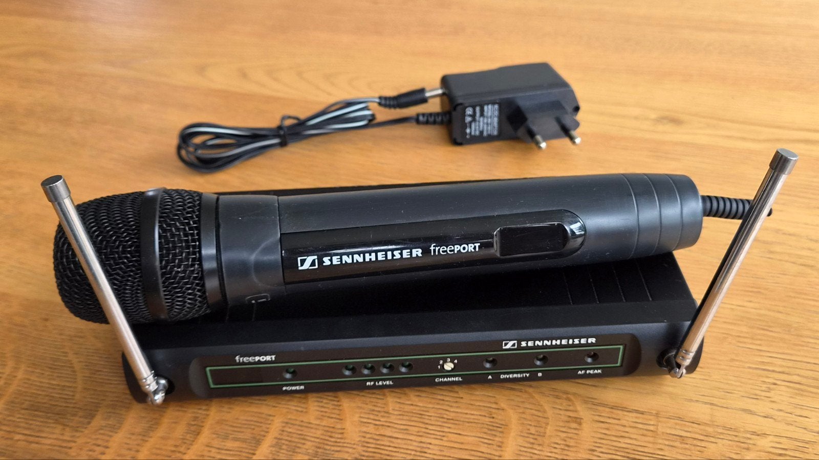 Sennheiser Freeport EM1-E Draadloze Microfoon Set, Ophalen, Gebruikt, Zangmicrofoon, Draadloos