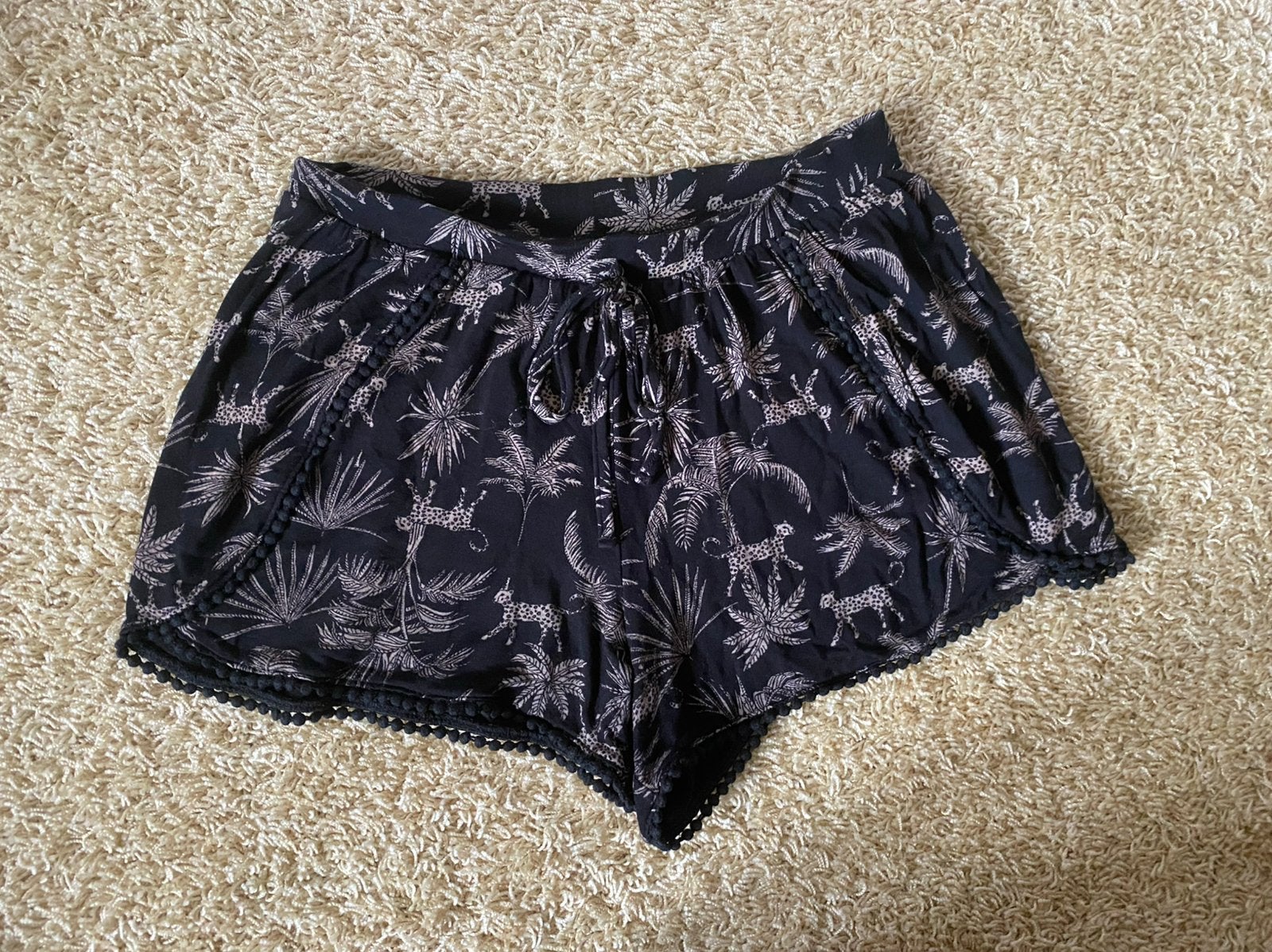 Hunkemoller short zwart- beige met luipaard-palmboom Xs, Ophalen of Verzenden, Zo goed als nieuw, Maat 34 (XS) of kleiner