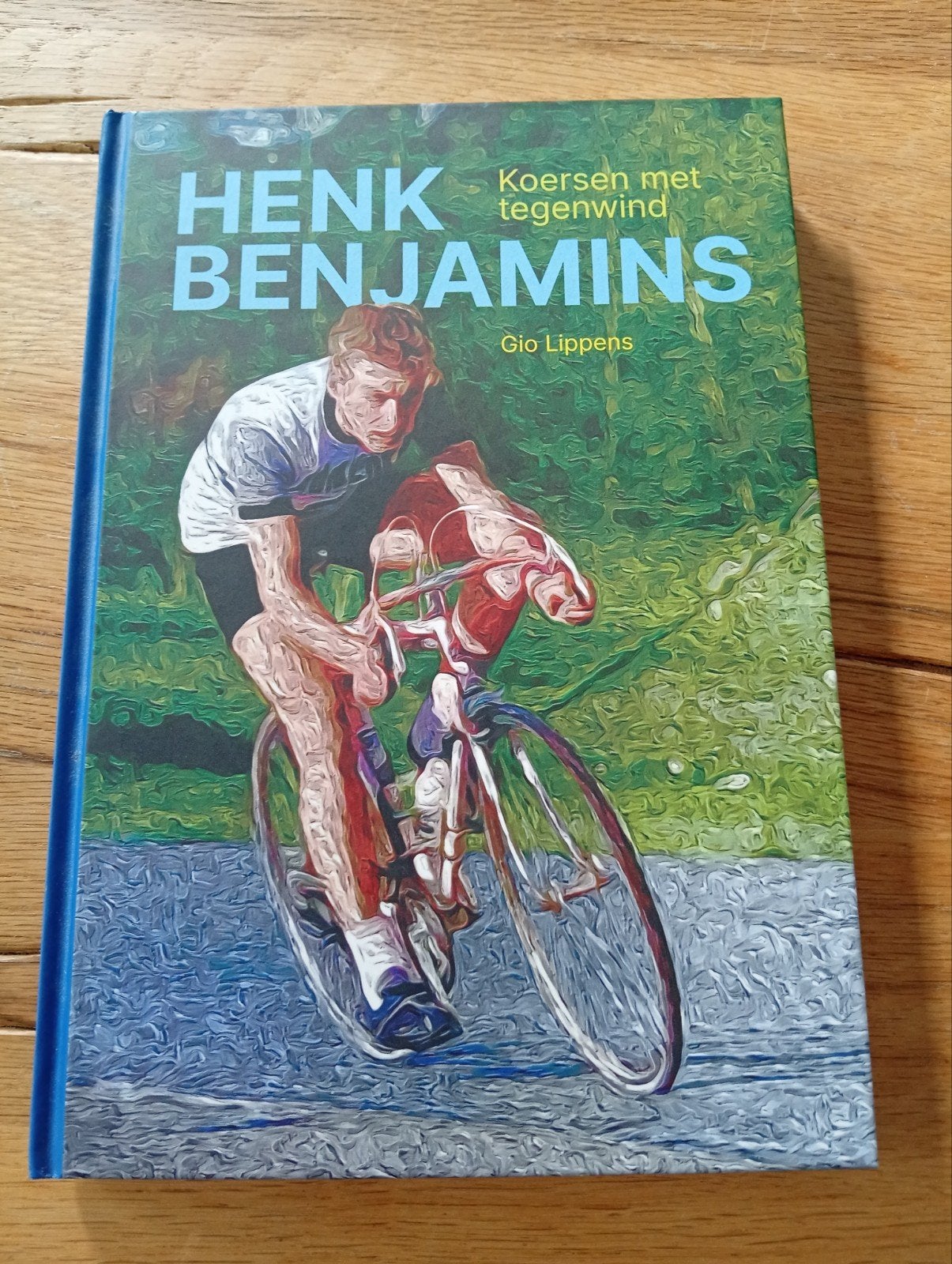 Henk Benjamins - Koersen met tegenwind - Wielerboek, Lopen en Fietsen, Ophalen of Verzenden, Zo goed als nieuw, Gio Lippens