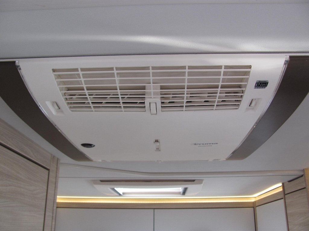 Foto 5 van Knaus 460 EU Sudw, MOVER AIRCO LUIFEL UNICO VT/LF PRACHTIG !