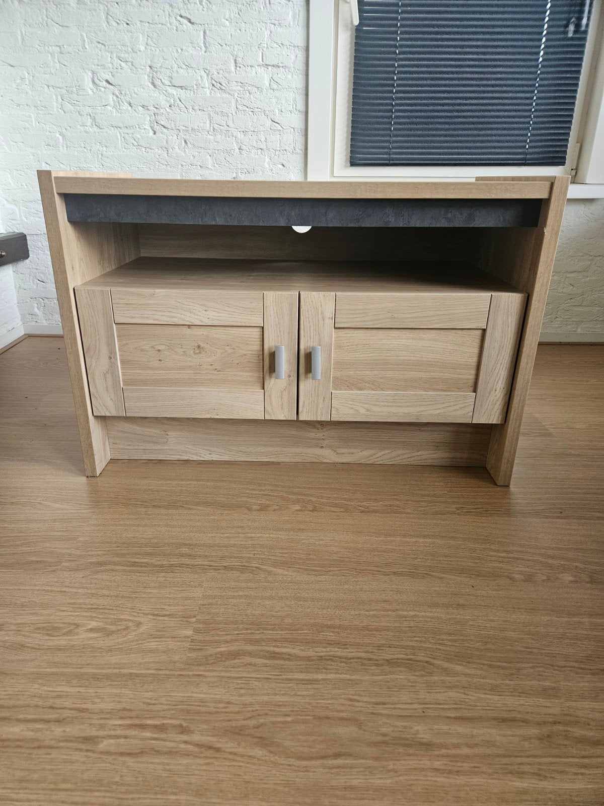 Houten TV-meubel met opbergruimte (95x49x66cm), Ophalen, Gebruikt, Modern, functioneel, 50 tot 100 cm