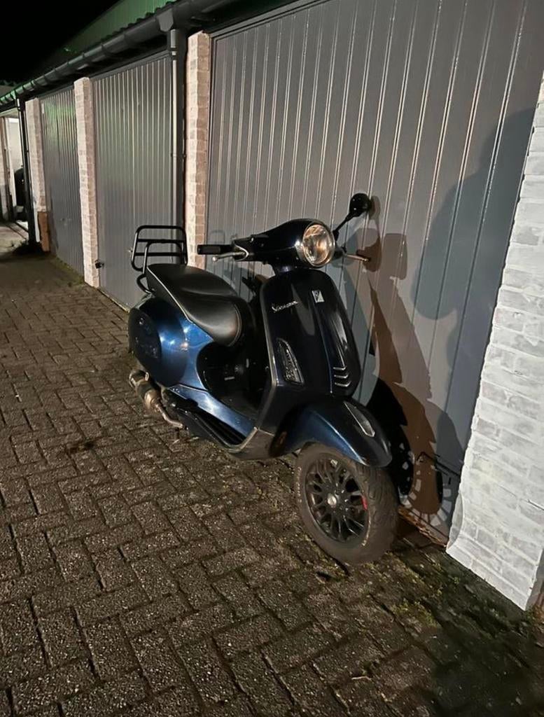 Vespa Sprint/ Primavera 80cc, Ophalen, Zo goed als nieuw, Benzine, Overige modellen