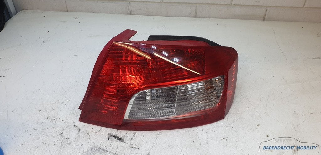 Achterlicht rechts Peugeot 407 Sedan 9689089080 origineel ge, Taurusavenue 1
2132 LS  Hoofddorp, NL, Gebruikt, Contact.group@renault.com