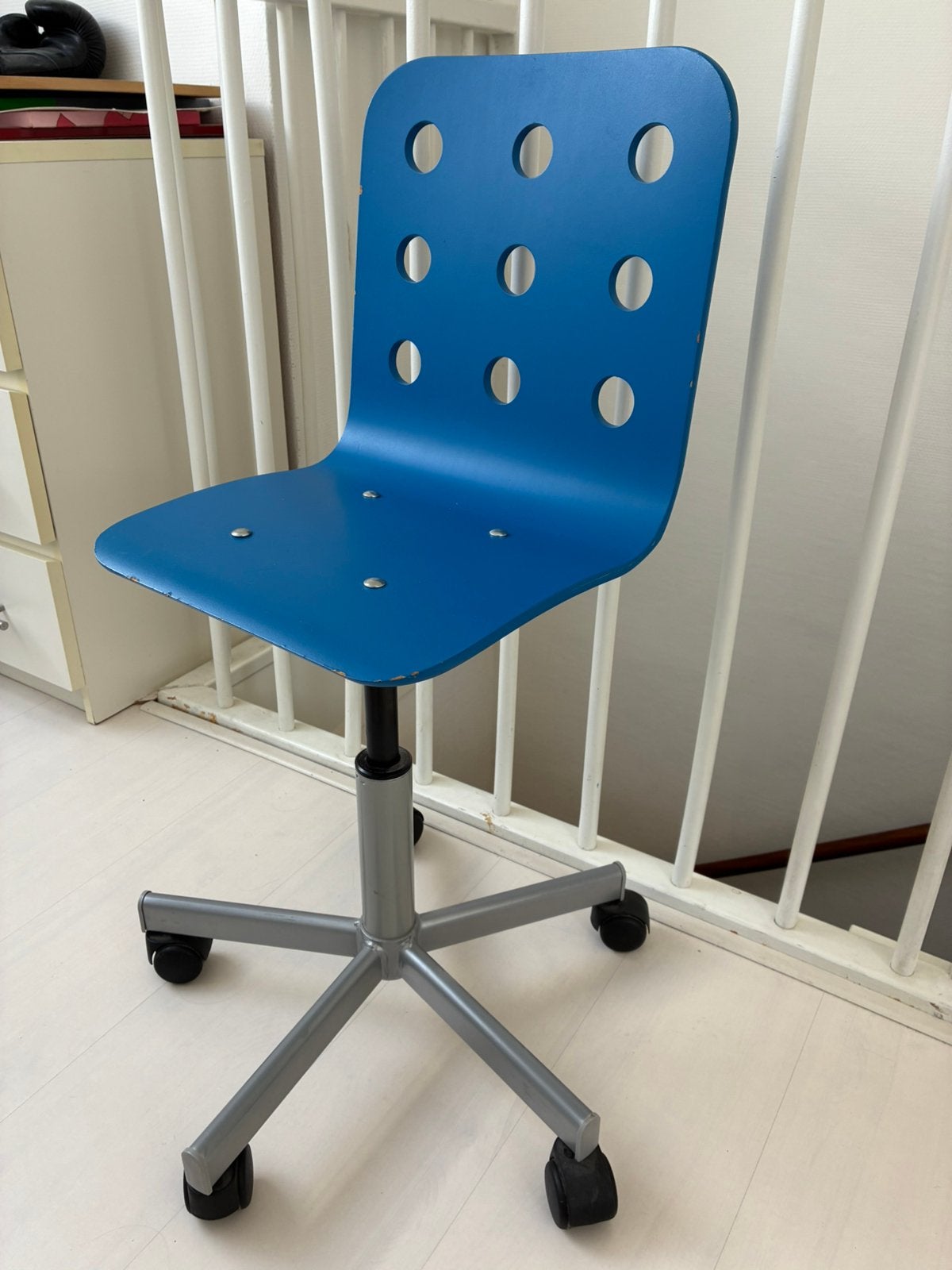 Ikea bureaustoel kind blauw, Ophalen, Gebruikt, Blauw, Bureaustoel