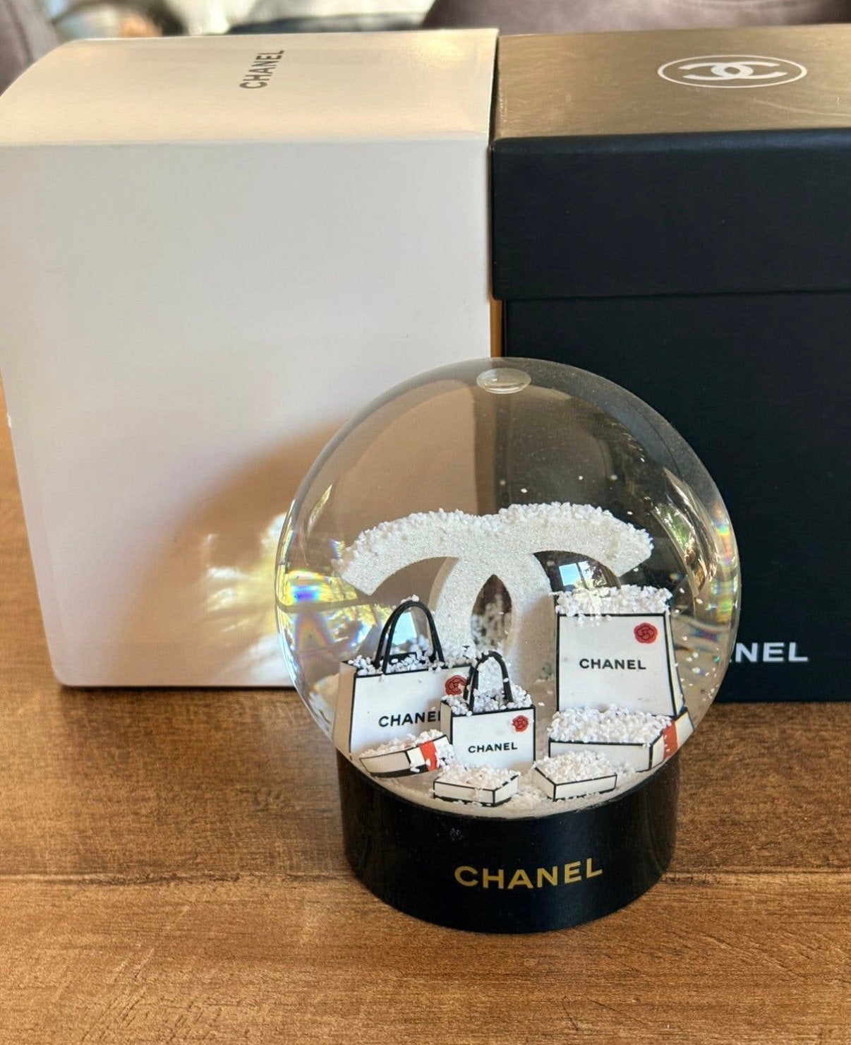 Chanel snowglobe schudbol zwart wit, Ophalen of Verzenden, Zo goed als nieuw