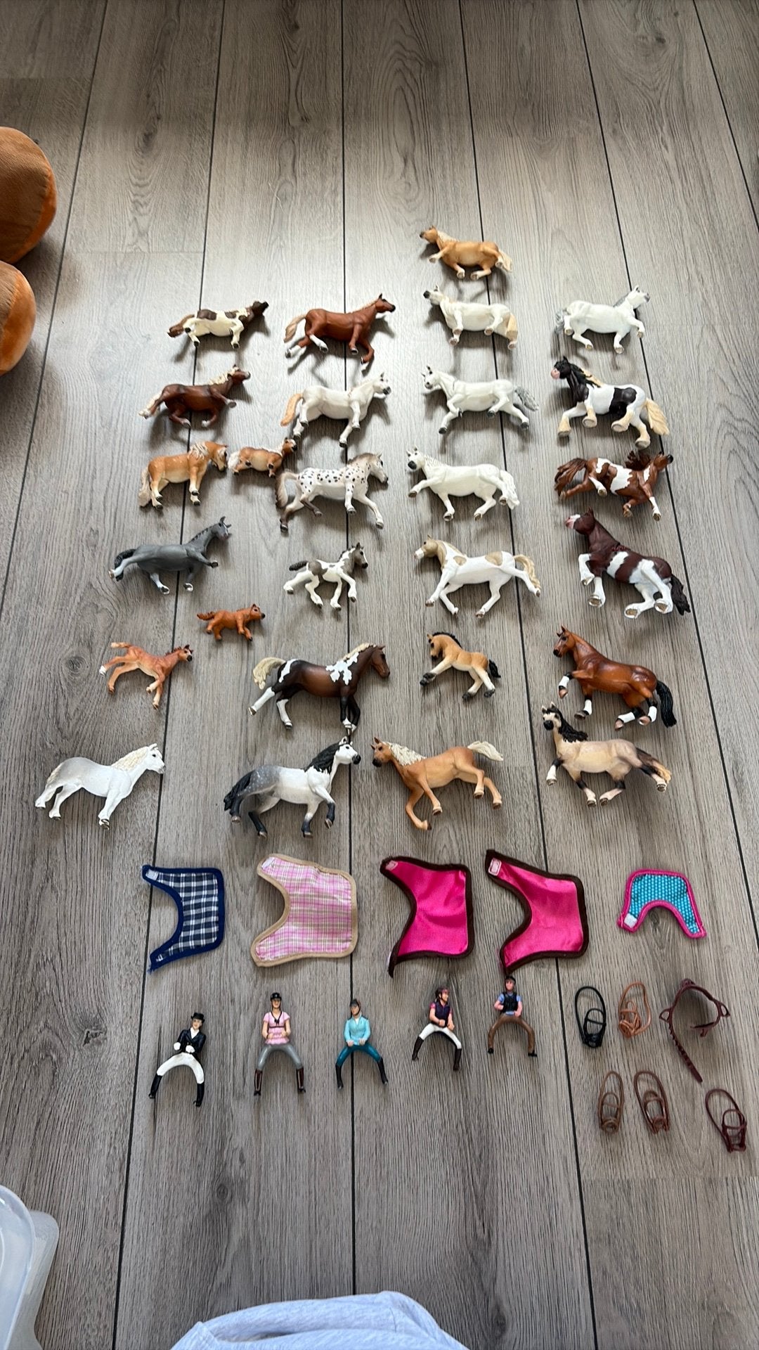 Schleich paarden, ruiters en accecoires te koop (ook los), Ophalen of Verzenden, Zo goed als nieuw, Paard, Beeldje of Figuurtje