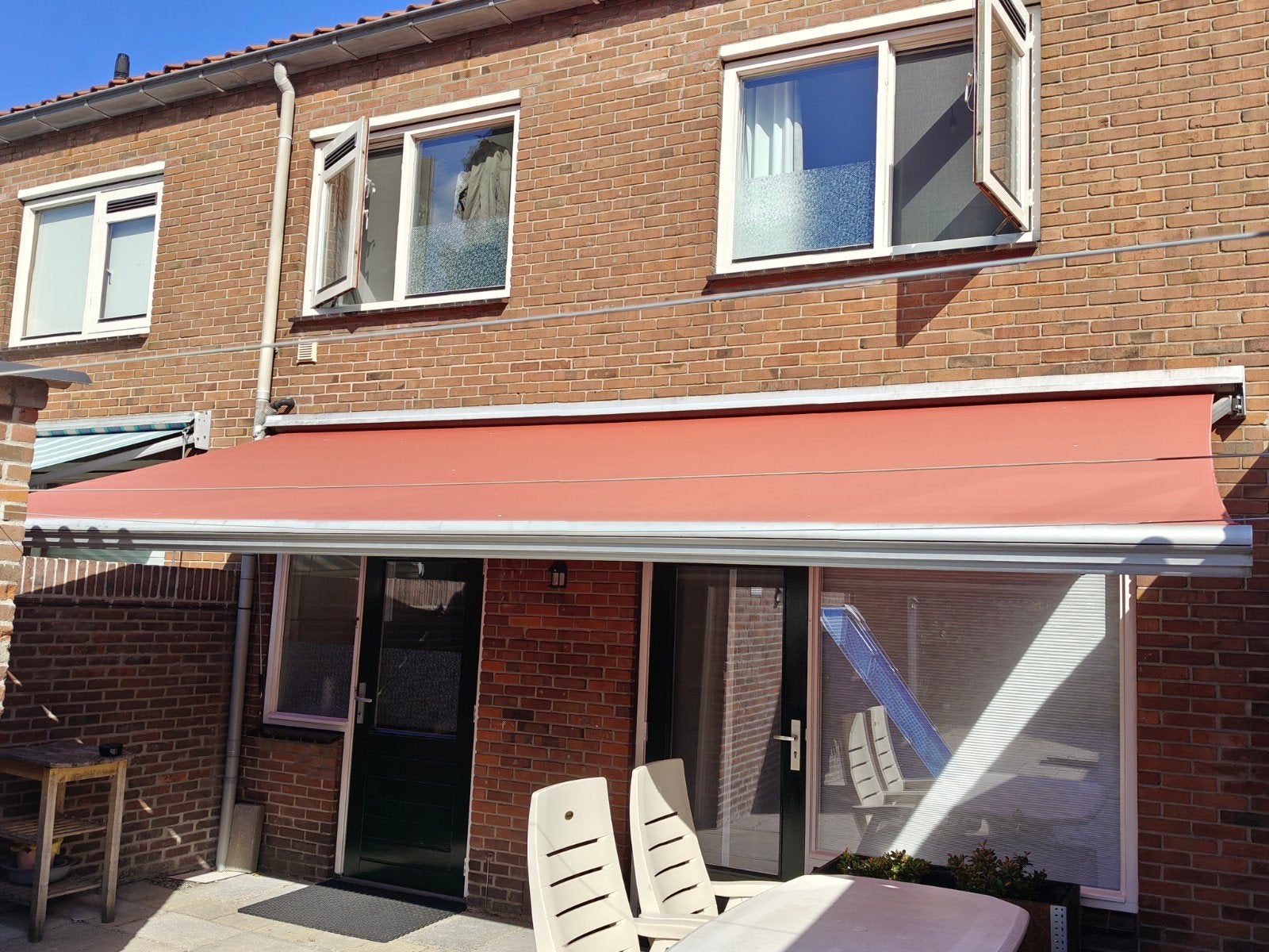 Handmatig zonnescherm, zelf eraf te halen., Tuin en Terras, Ophalen