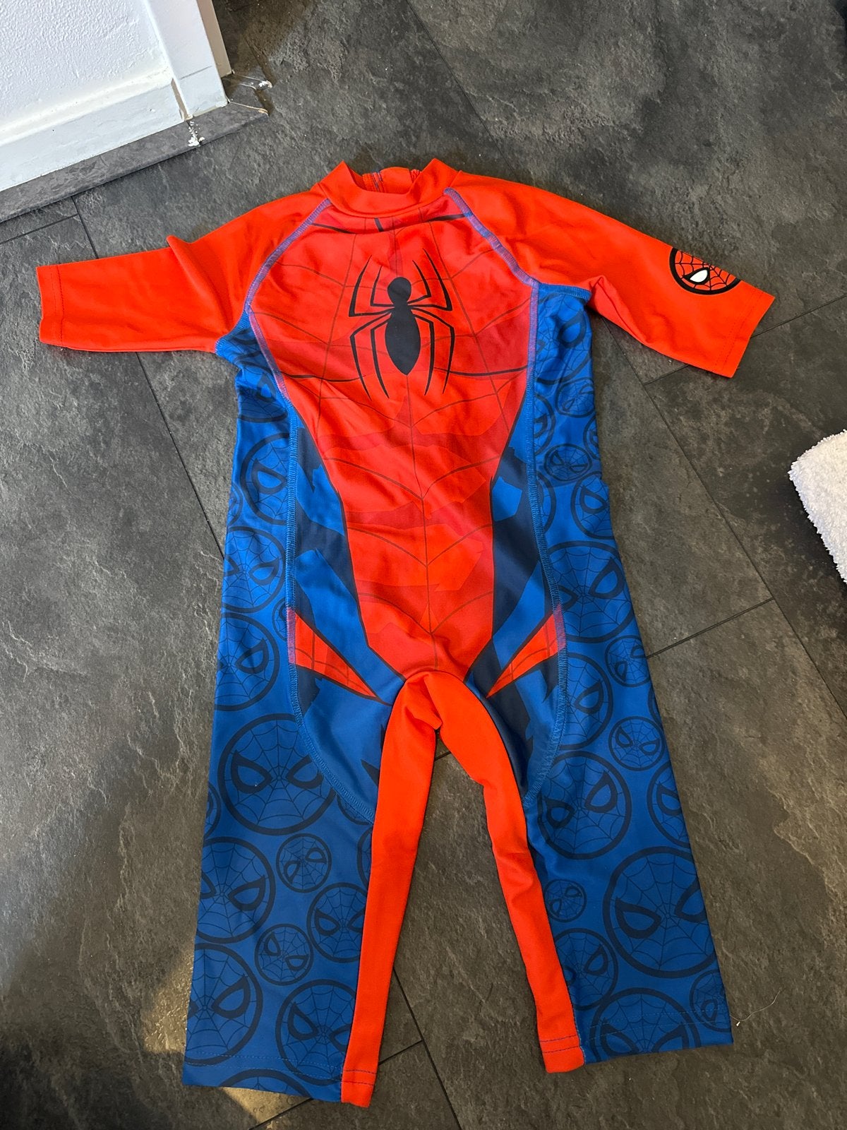 Spiderman UV-zwempak maat 104 (3-4 jaar), Kinderen en Baby's, Maat 104, UV-zwemkleding, Badpak, Ophalen of Verzenden