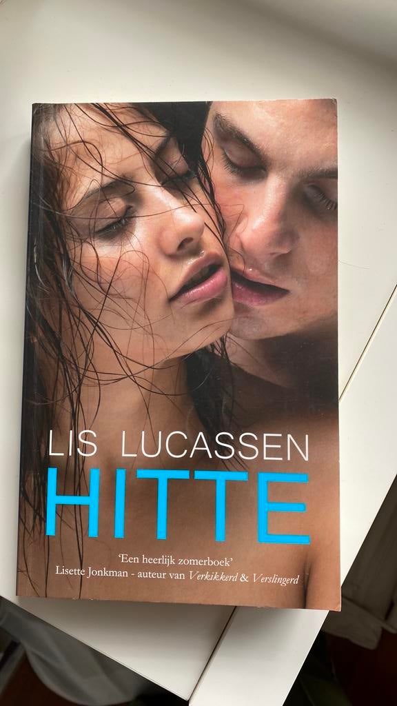 Lis Lucassen - Hitte, Ophalen of Verzenden, Zo goed als nieuw, Lis Lucassen