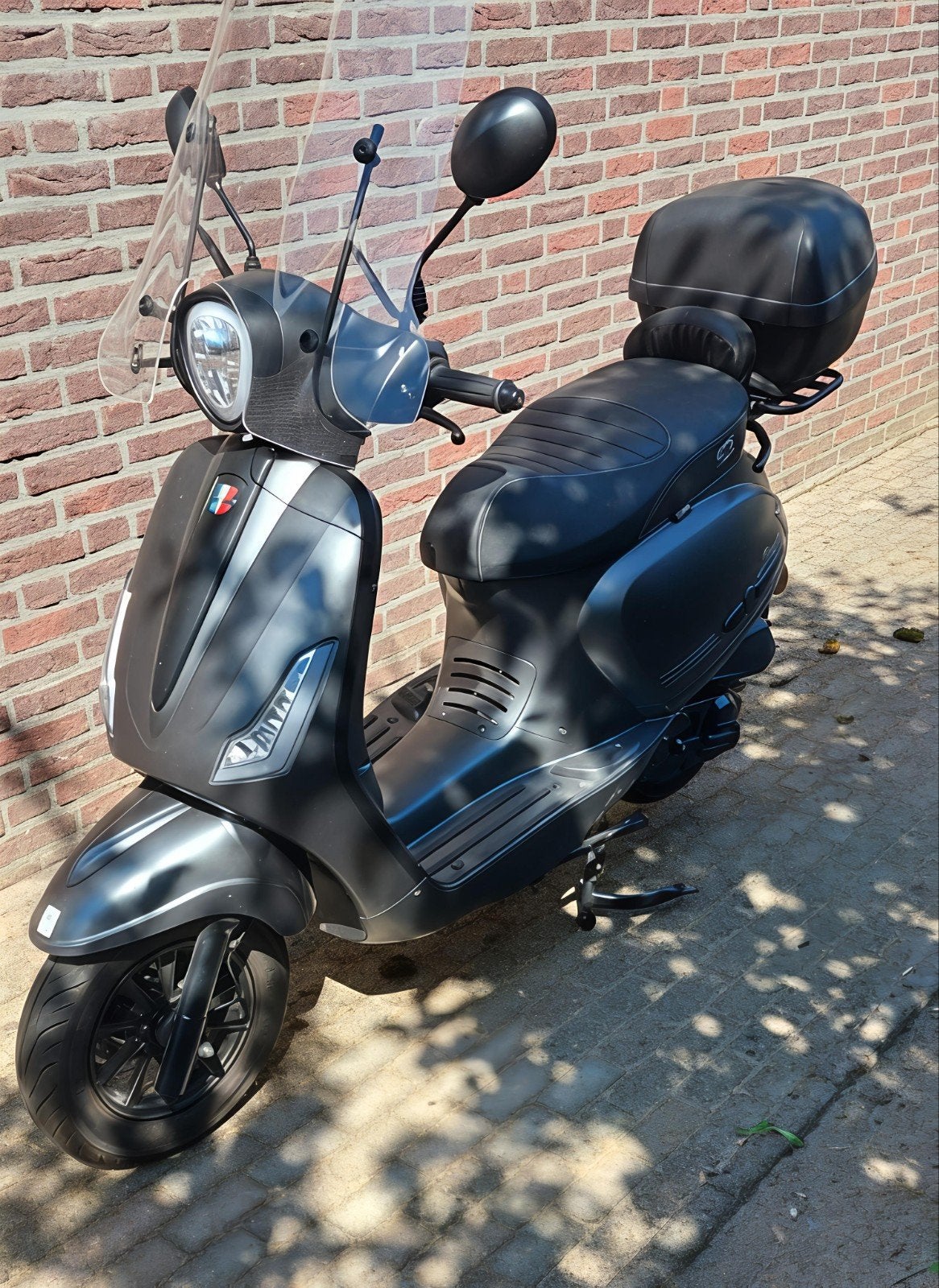 GTS Bravo Brom Scooter - Zo goed als nieuw, Fietsen en Brommers, Ophalen, Zo goed als nieuw, Benzine