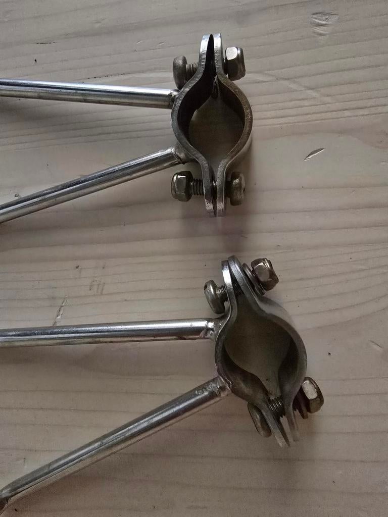 Rvs railing beugels 2st voor lijnen en vallen, Watersport en Boten, Bootonderdelen, Ophalen of Verzenden, Gebruikt, Zeilboot of Motorboot