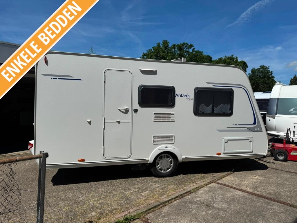Caravelair Antares Style 450 mover, voortent, Standaardzit, Bedrijf, 750 - 1000 kg, 5 tot 6 meter
