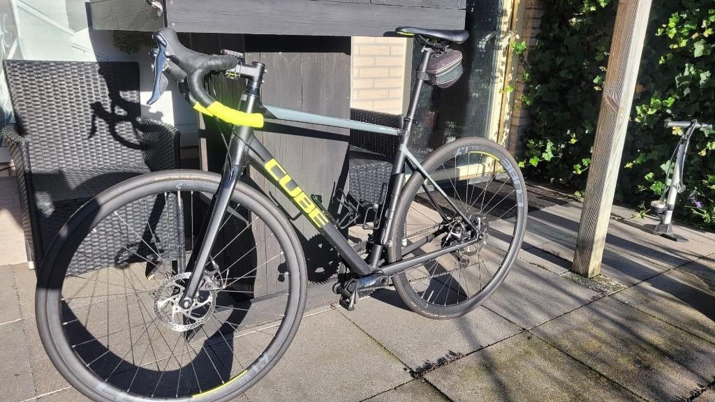 Cube fiets Attain Pro en ALLE toebehoren, 28 inch, Gebruikt, Heren, Aluminium