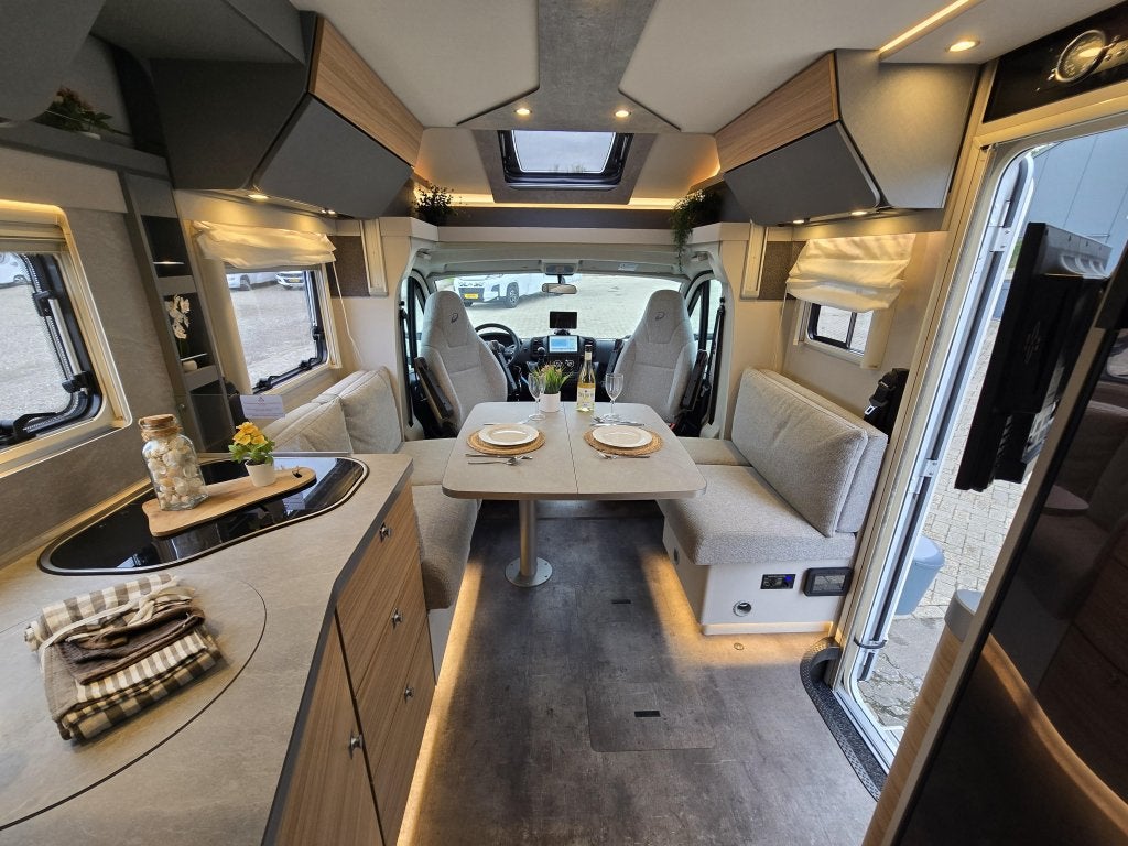 Dethleffs Pulse T 7051 BOMVOL! Levelsyst. Omvormer Lithium, Ringverwarming, Fiat, Diesel, ABS