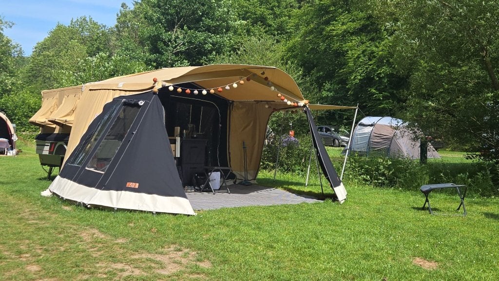 Combi-Camp Country Xclusive, tent zwart, Ophalen, Aart Kok, Meerkleurig, Tot en met 2