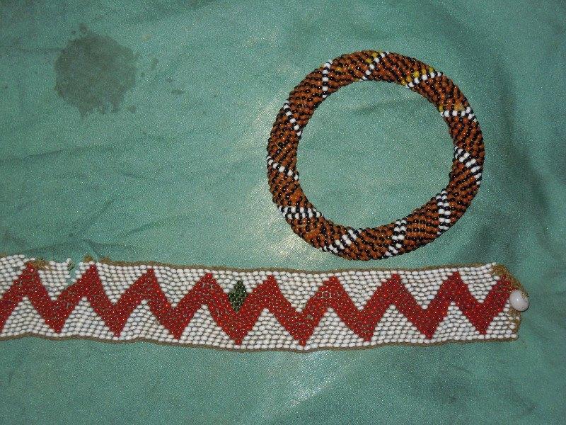 Oud Afrikaans kralenwerk halsband en armband, Ophalen of Verzenden