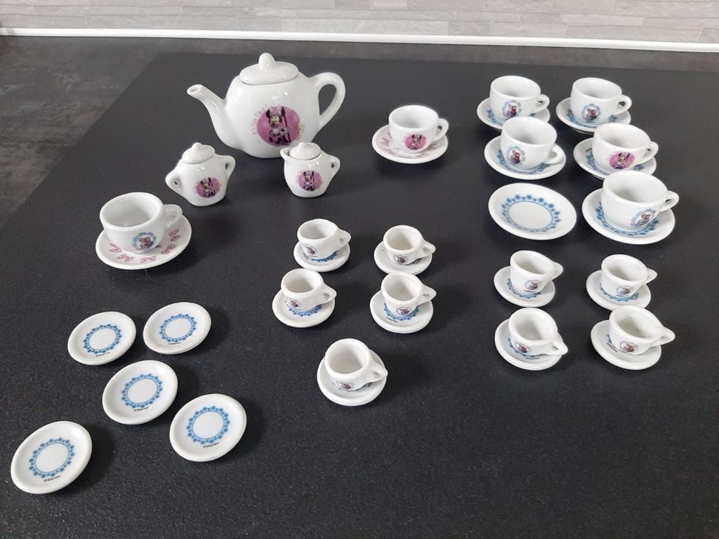Kinder Theeserviesje Disney Minnie Mousse + frozen setjes, Ophalen of Verzenden, Gebruikt, Overige materialen, Speelkeuken-accessoire