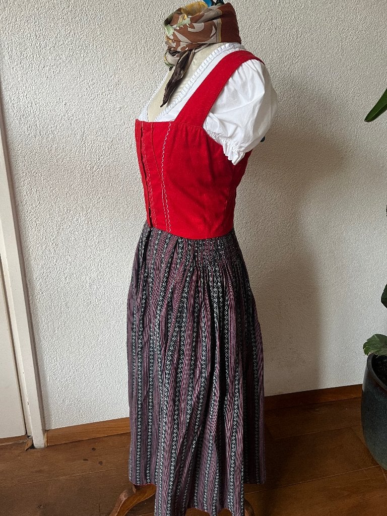 Vintage handgemaakte Dirndl maat 40/42, Kleding | Dames, Carnavalskleding en Feestkleding, Gedragen, Kleding, Overige thema's