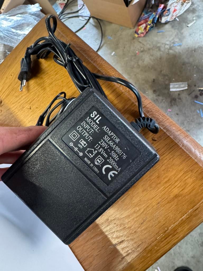84x 2 ampere accu laders, Diversen, Rommelmarktspullen, Ophalen, W, Nieuw, W