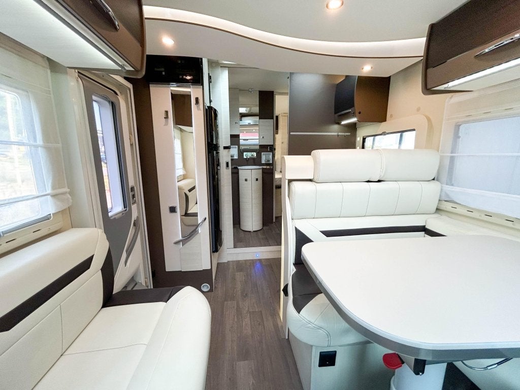 Chausson Welcome 728 EB + 5 zitplekken, Caravans en Kamperen, Fiat, Half-integraal, 7 tot 8 meter, Tot en met 4