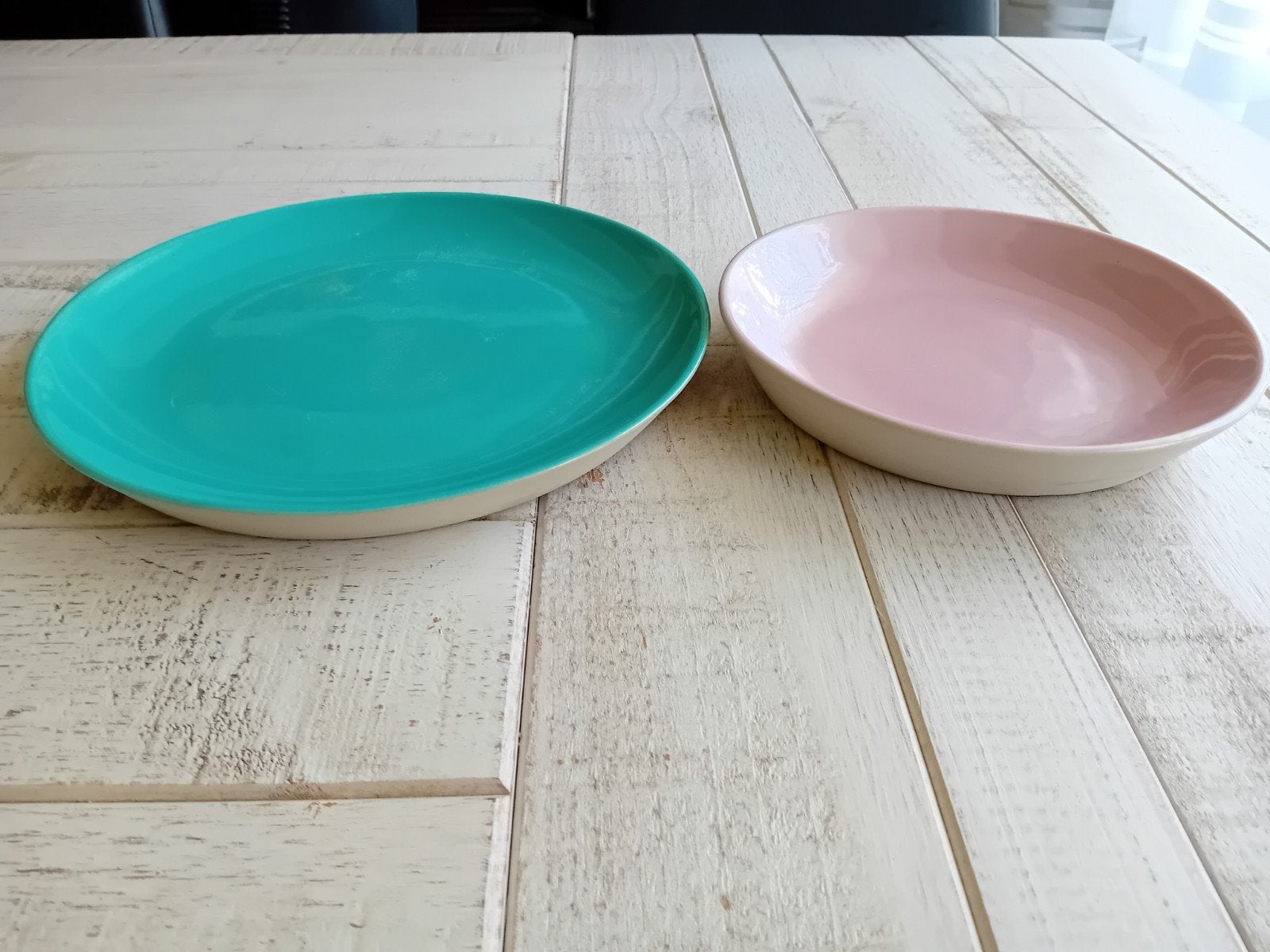 2 Cor Unum 'S- Hertogenbosch schalen turqoise+ roze puntgaaf, Ophalen of Verzenden, Zo goed als nieuw, Schaal