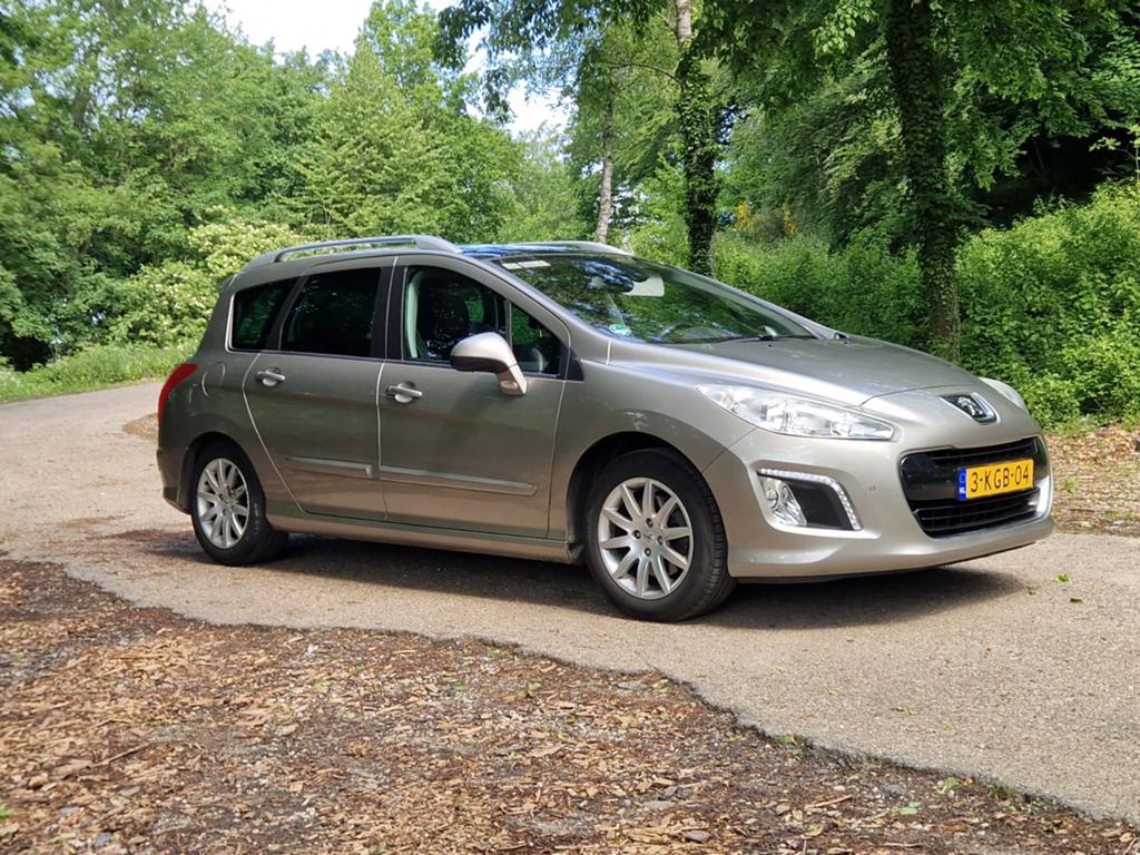 Peugeot 308 SW Allure • Automaat • Panoramadak • Trekhaak •, Auto's, Stof, Zwart, 7 stoelen, Beige