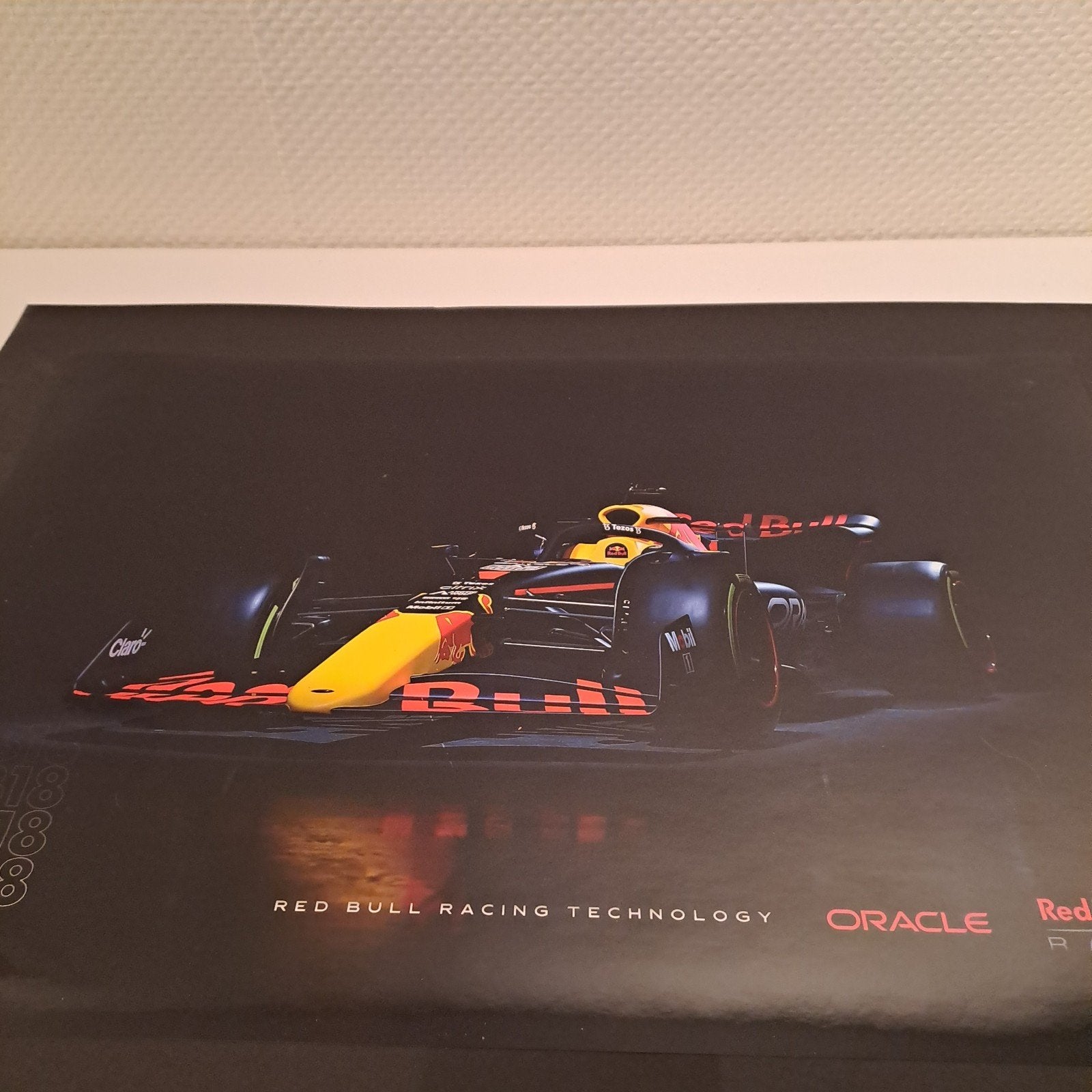 Red Bull Racing / Max Verstappen RB18 Poster - Formule 1, Ophalen, Zo goed als nieuw, Formule 1