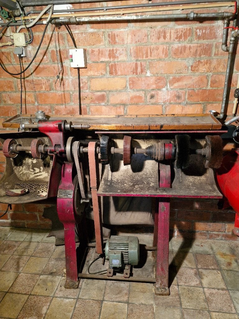 Oude schoenmakersmachine, Ophalen