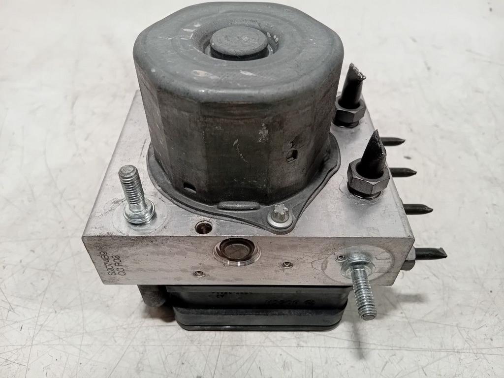 Abs pomp Ford Transit, Onderdelen@venauto.nl, Van der Ven Autorecycling B.V., Gebruikt, Ettenseweg 76, 4706 PB Roosendaal, The Netherlands