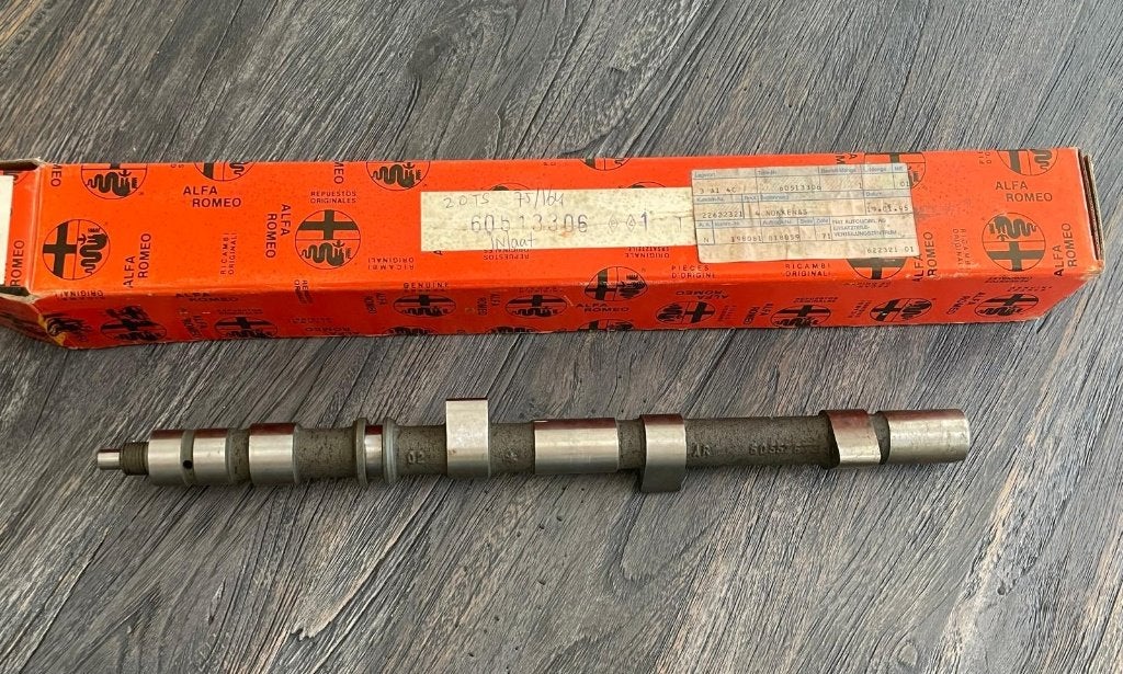 Inlaat nokkenas Alfa 75/164 TS 8V NIEUW, Ophalen, Nieuw, Alfa Romeo