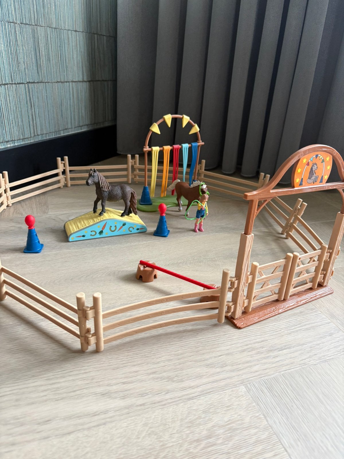 Schleich paarden parcours, Ophalen, Zo goed als nieuw, Jongen of Meisje