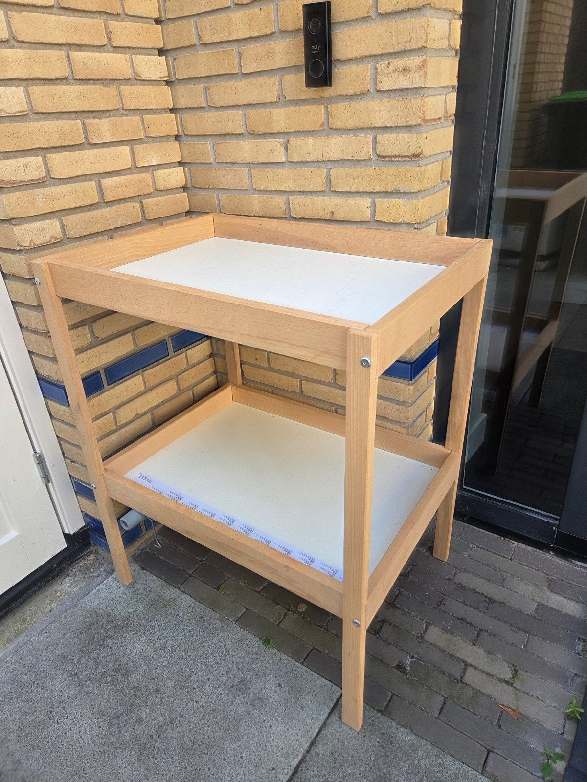 Houten aankleedtafel met twee niveaus, Kinderen en Baby's, Badjes en Verzorging, Gebruikt, Overige typen, Standaard, Ophalen