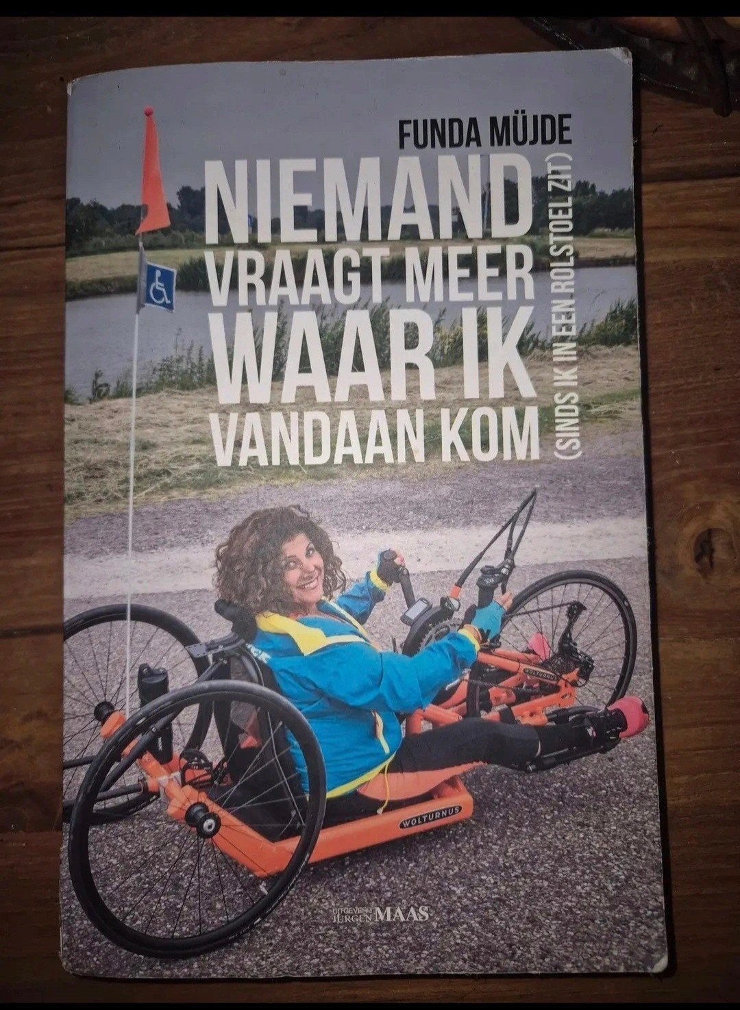 Een Moedig Leven, Een Moedig Boek - Funda Müjde, Ophalen of Verzenden, Zo goed als nieuw, Funda Müjde, Overige