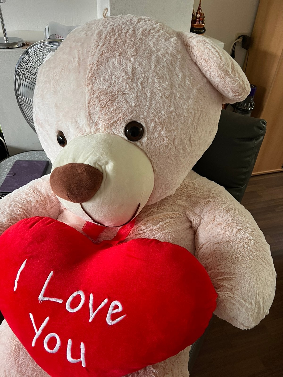 XXL Teddybeer met hartje I LOVE YOU - 150cm, Beer, Nieuw, Ophalen of Verzenden, Met kleding of accessoire