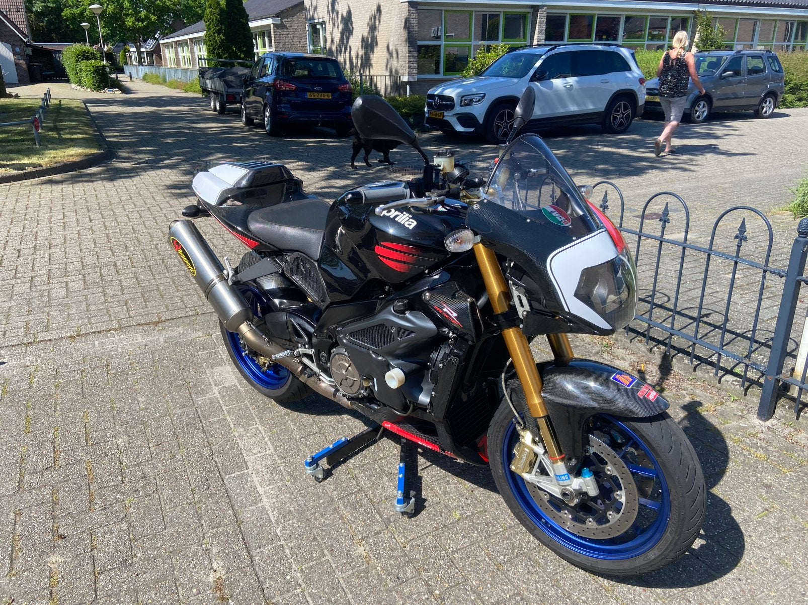 Aprilia Tuono Factory full Carbon, Ophalen