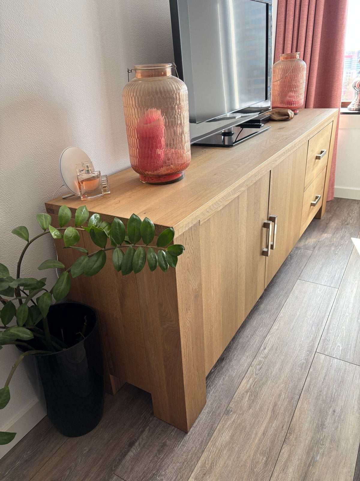 Eikenhouten Dressoir met Opbergruimte en Lades, Huis en Inrichting, Kasten | Televisiemeubels, Zo goed als nieuw, Minder dan 100 cm