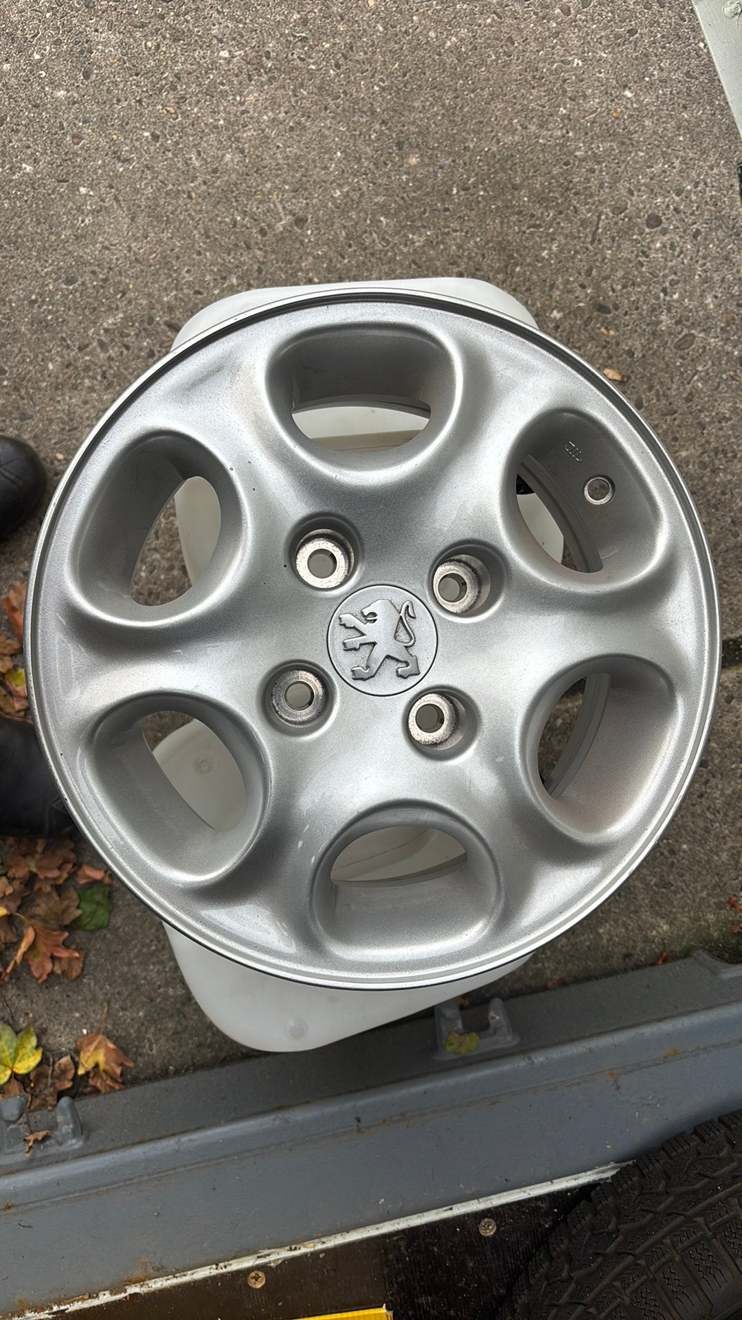 Peugeot sport velgen 13 inch nieuwe..aluminium !, Ophalen