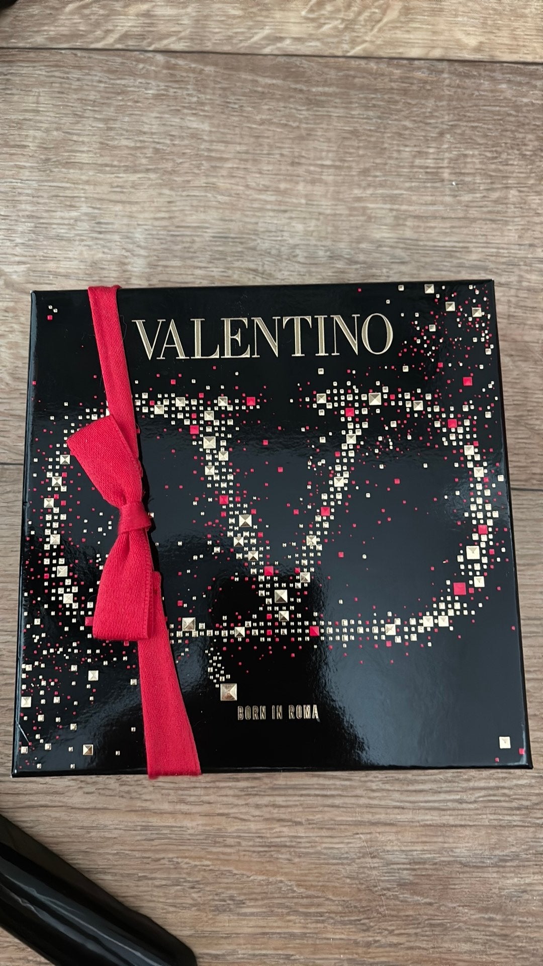 Cadeauset parfum valentino born in roma, Ophalen of Verzenden, Nieuw, Mode algemeen
