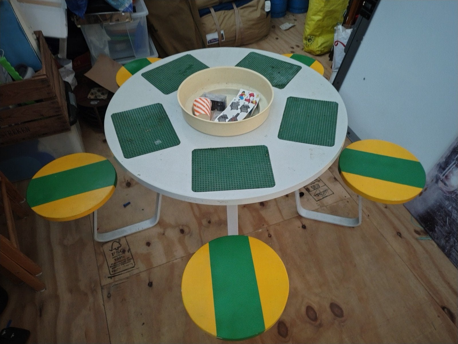 Lego tafel, Ophalen