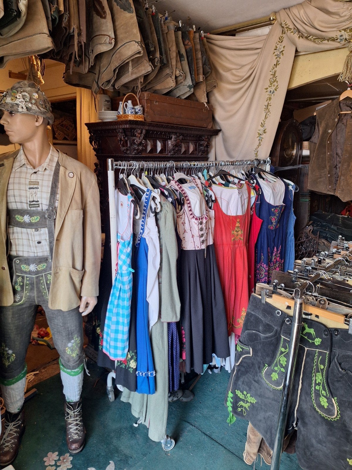 Tiroler kleding voor Oktoberfest, Ophalen, Gebruikt, Overige
