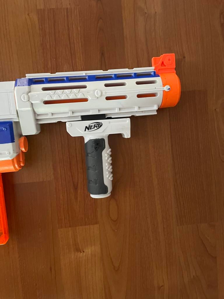 NERF Elite Retaliator Blaster - Wit/Oranje Speelgoedgeweer, Ophalen of Verzenden, Gebruikt, Jongen of Meisje
