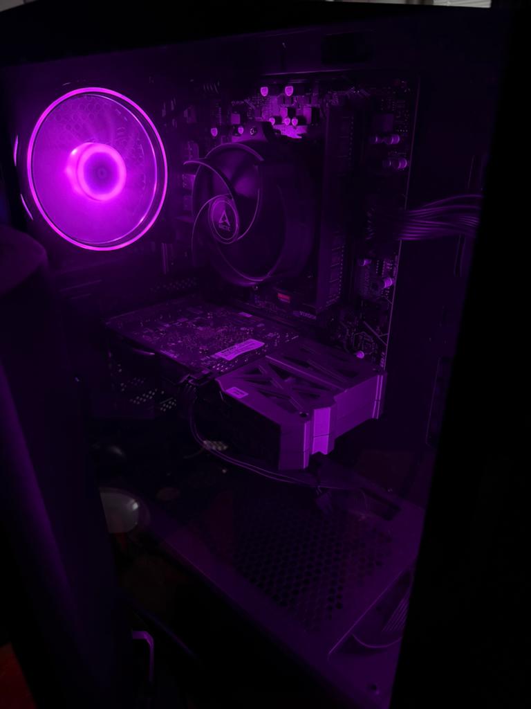 EXTREMEGAMER PC met Philips monitor, toetsenbord en muis, Zo goed als nieuw, Gaming, SSD, Ophalen