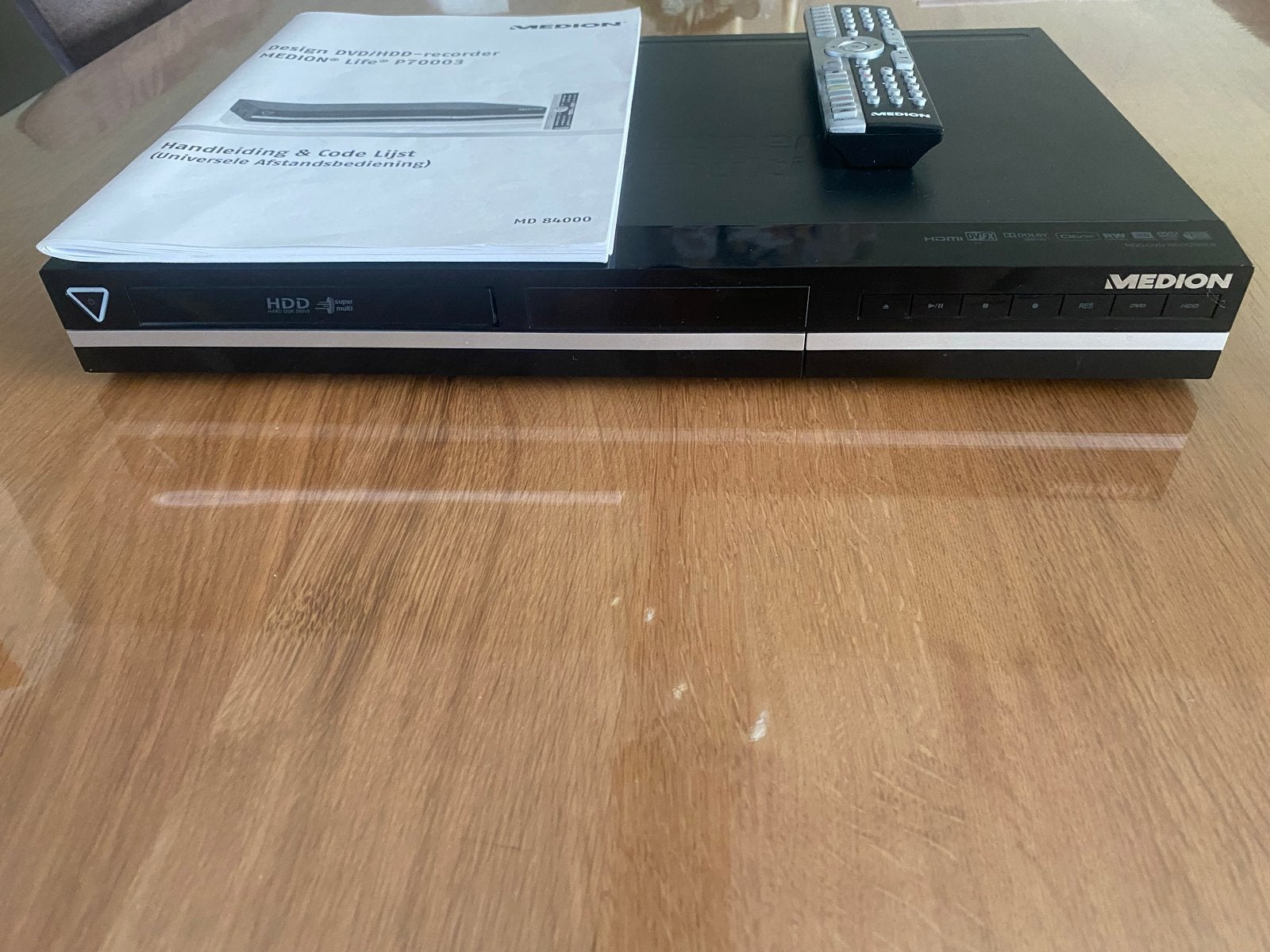 Medion DVD/HDD-recorder MD 84000 met afstandsbediening, Gebruikt, Met harddisk, Dvd-recorder, Ophalen