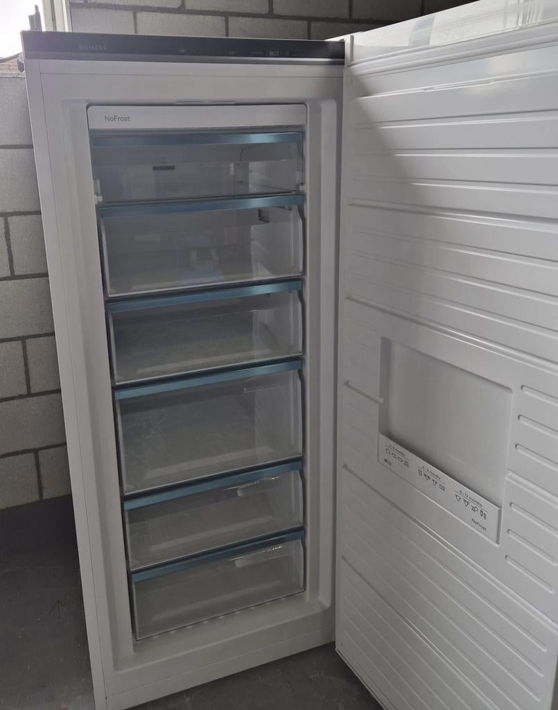Siemens NoFrost Vrieskast, Vrieskast, Minder dan 60 cm, Zo goed als nieuw, Energieklasse A of zuiniger