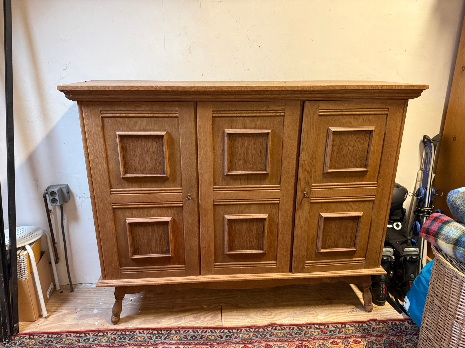 Massief eiken dressoir, Huis en Inrichting, Kasten | Dressoirs, Ophalen of Verzenden, Zo goed als nieuw, 25 tot 50 cm, 200 cm of meer