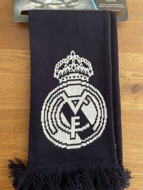 Real Madrid CL Finale 2017 Sjaal - Nieuw met label, Verzamelen, Sportartikelen en Voetbal, Ophalen of Verzenden, Nieuw, Buitenlandse clubs