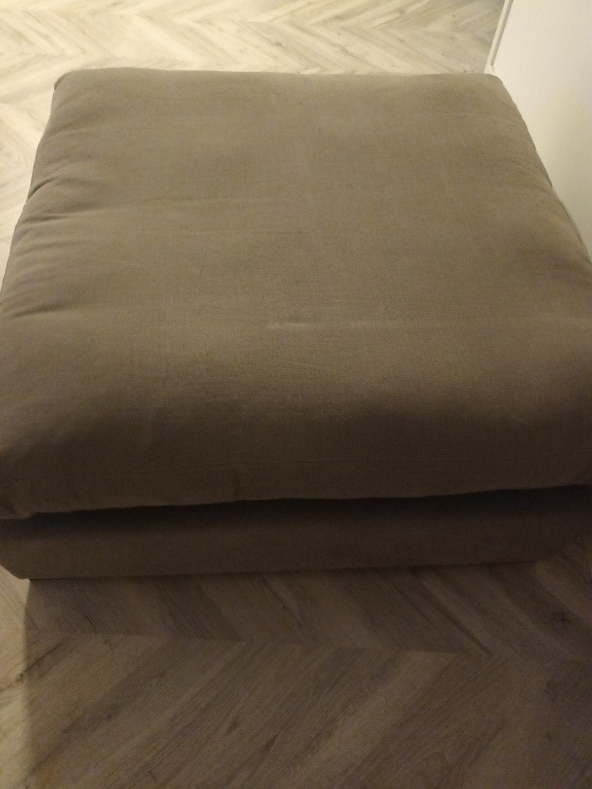 Taupe Hocker 100x100 cm - Zo goed als nieuw, Vierkant, 100 tot 125 cm, Ophalen of Verzenden, Zo goed als nieuw