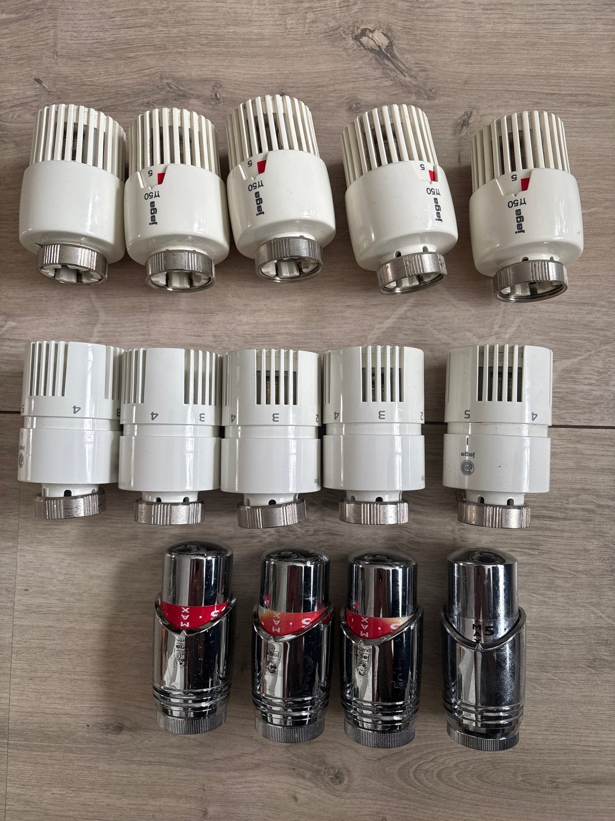 14x Jaga Thermostaatkranen en Radiatorafsluiters (ook los), Ophalen of Verzenden, Gebruikt
